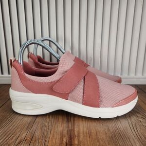 Bzees Blush Pink Slip-On Flats